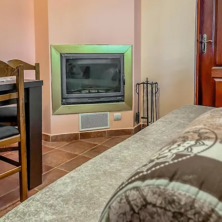 Fireplace Near Bus & Train Station Банско